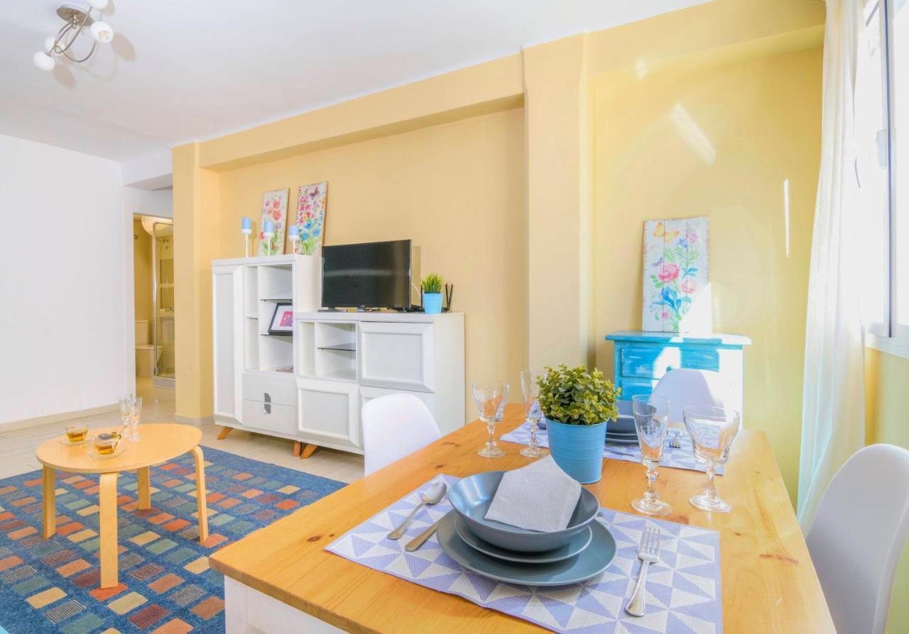Apartamento Vialia Malaga Exterior photo