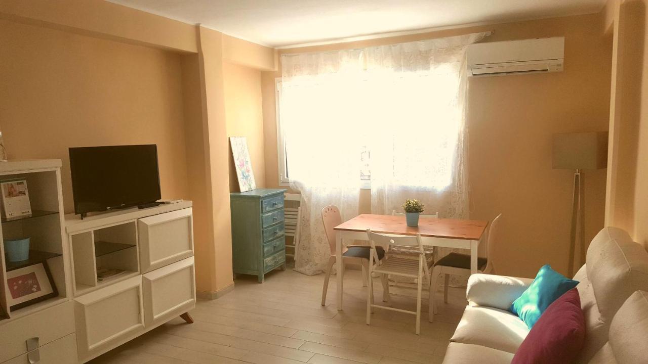 Apartamento Vialia Malaga Exterior photo